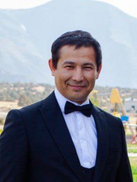 Бунёд Сотимбоевич — CEO / Бизнес-аналитик